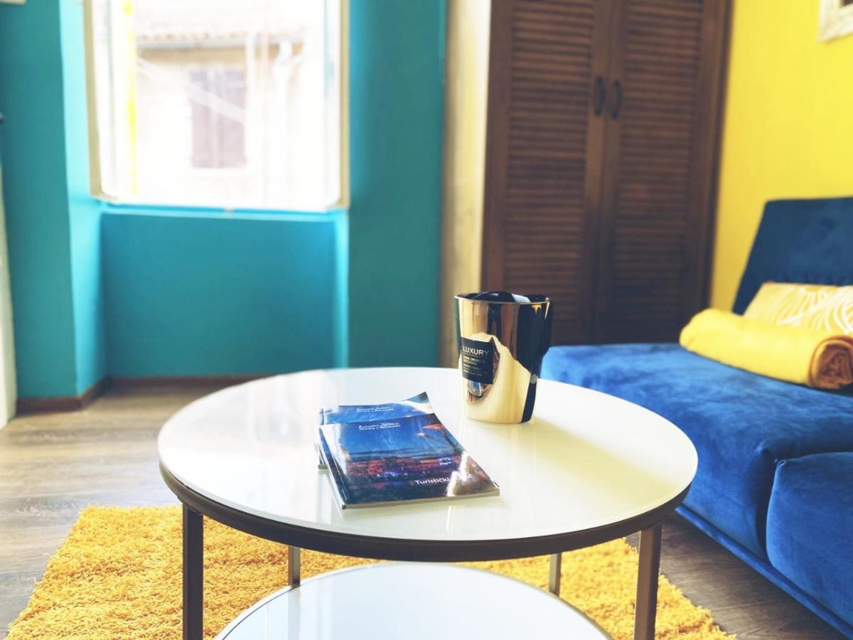 Oh La La Apartment Old Town Rovinj Luaran gambar